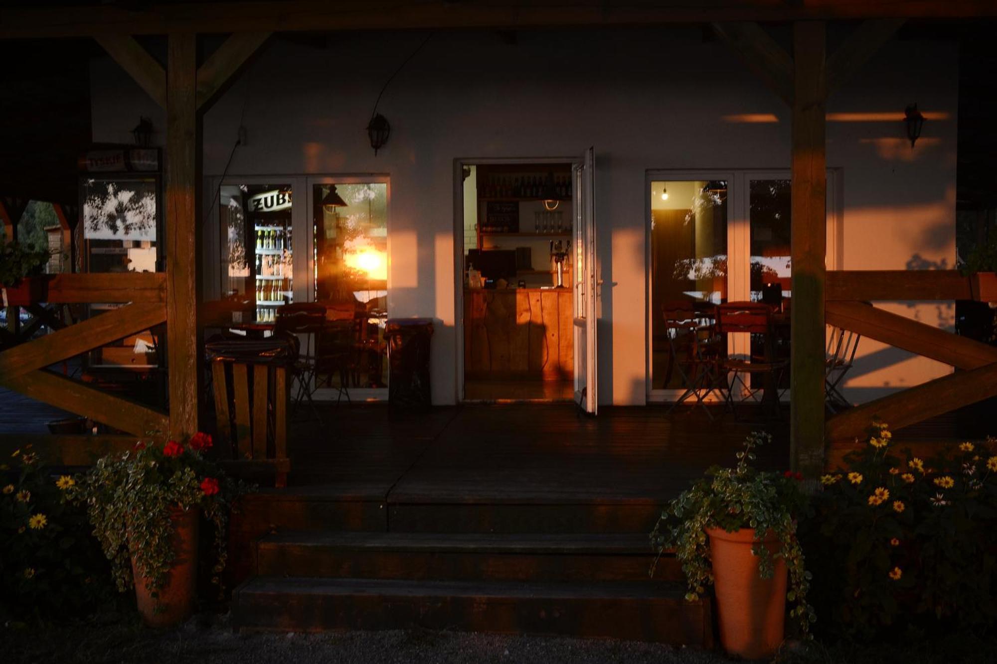 Camping Szczecinek Domy Wypoczynkowe Zewnętrze zdjęcie
