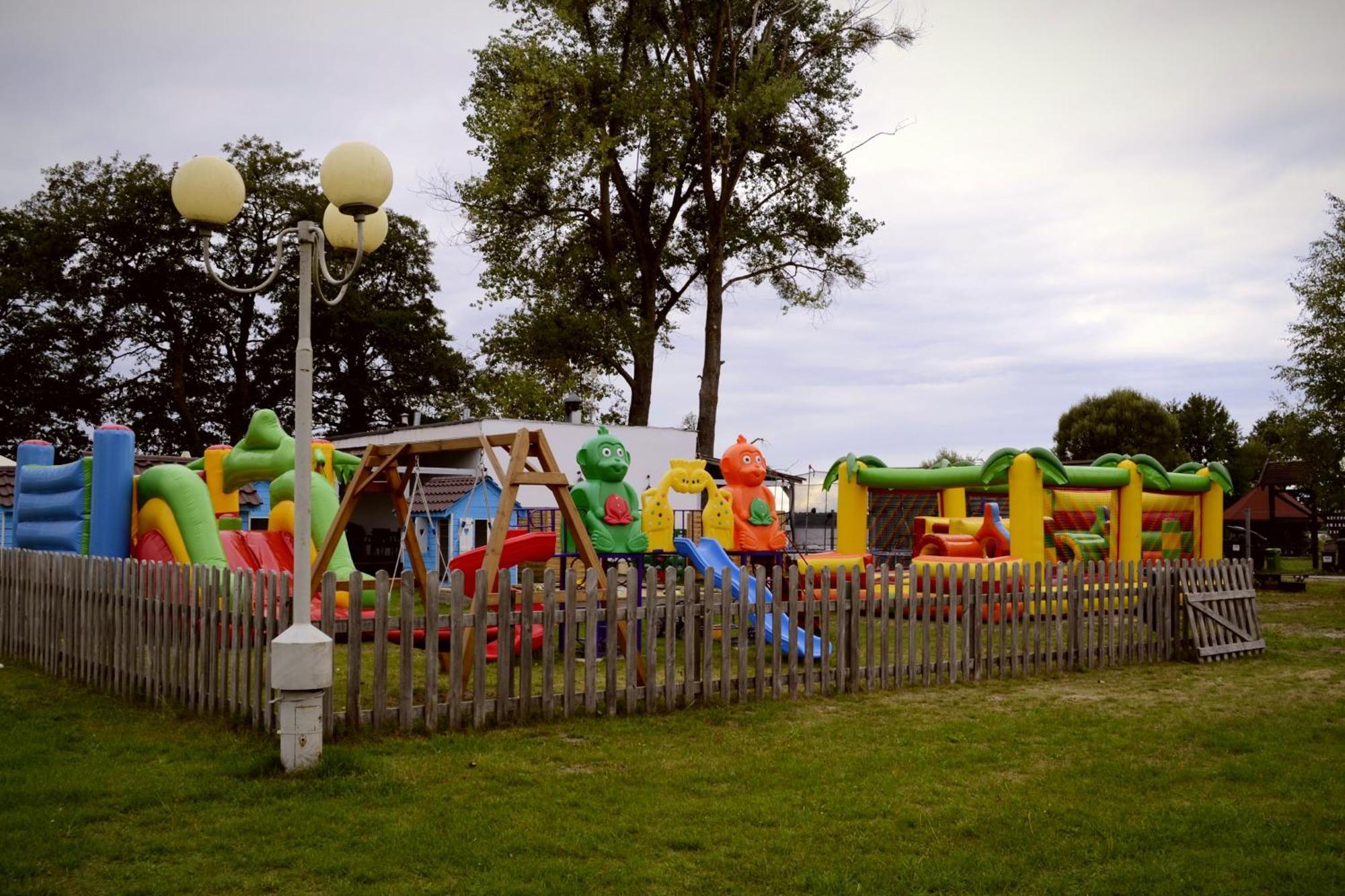 Camping Szczecinek Domy Wypoczynkowe Zewnętrze zdjęcie
