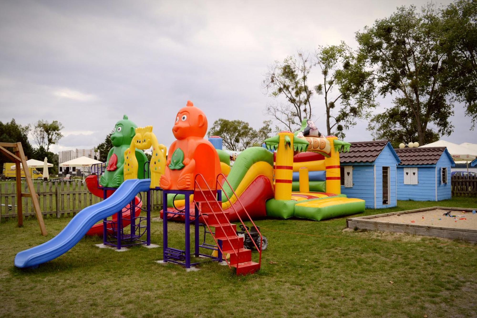 Camping Szczecinek Domy Wypoczynkowe Zewnętrze zdjęcie