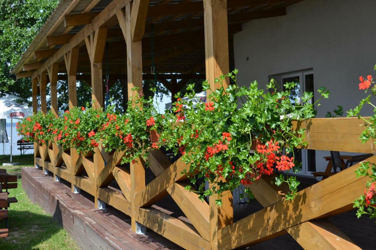 Camping Szczecinek Domy Wypoczynkowe Zewnętrze zdjęcie